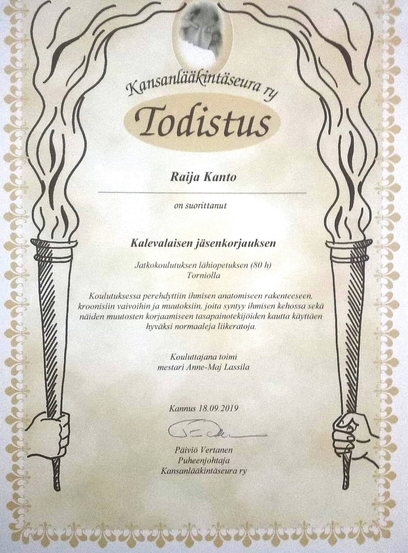 Todistus koulutuksen toisesta vaiheesta.